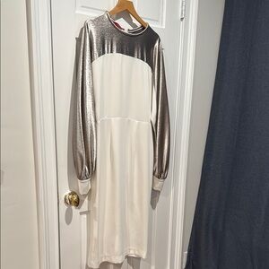 Tamara Mellon Metallic Silver and White midi Long Sleeve Dress